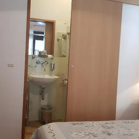 Guest house Monika 3*