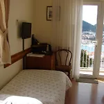 Guest house Monika 3*