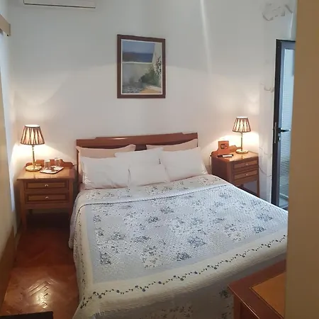 Monika Guest house